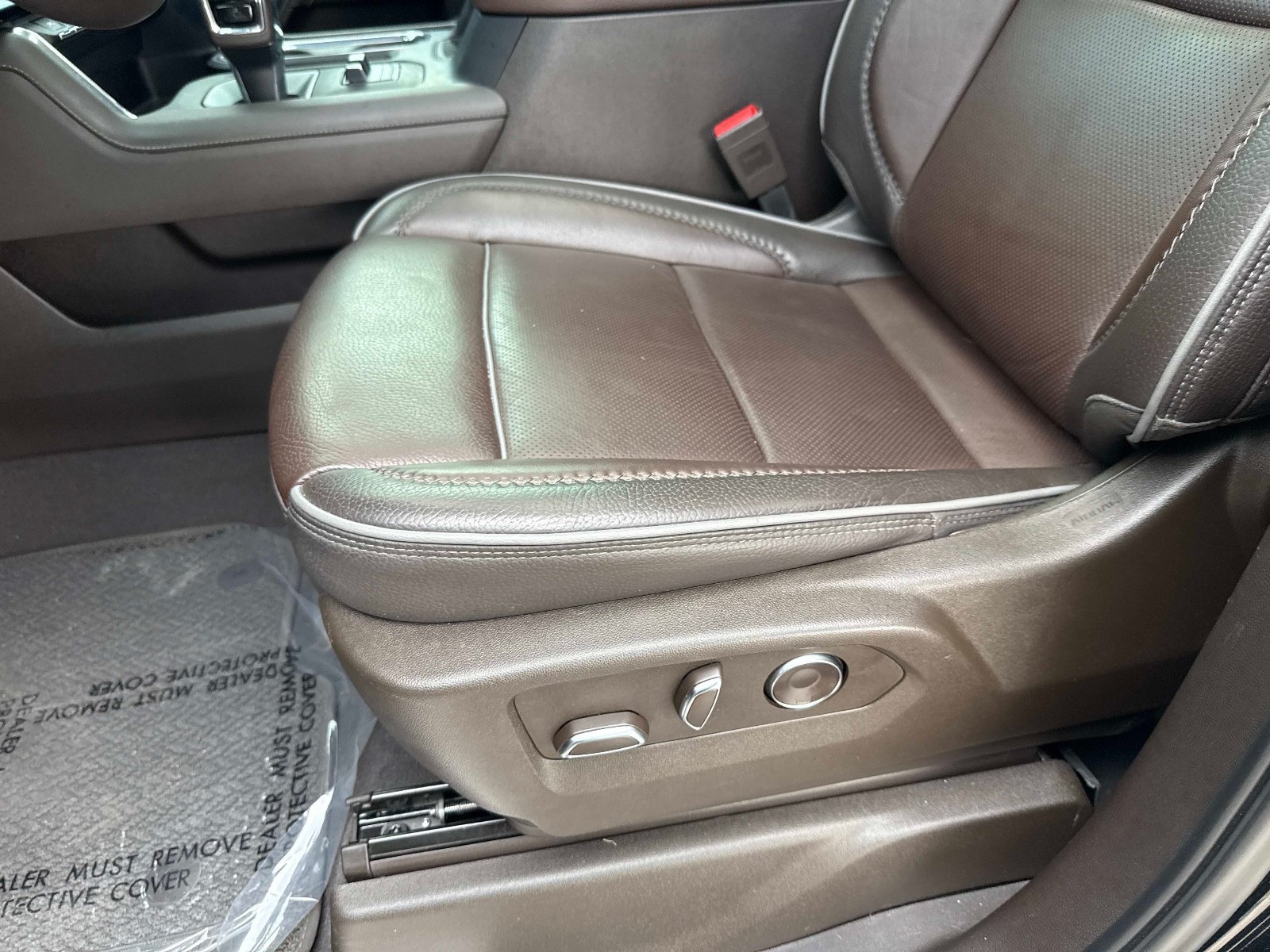 Used 2025 Onyx Black GMC Denali image 21