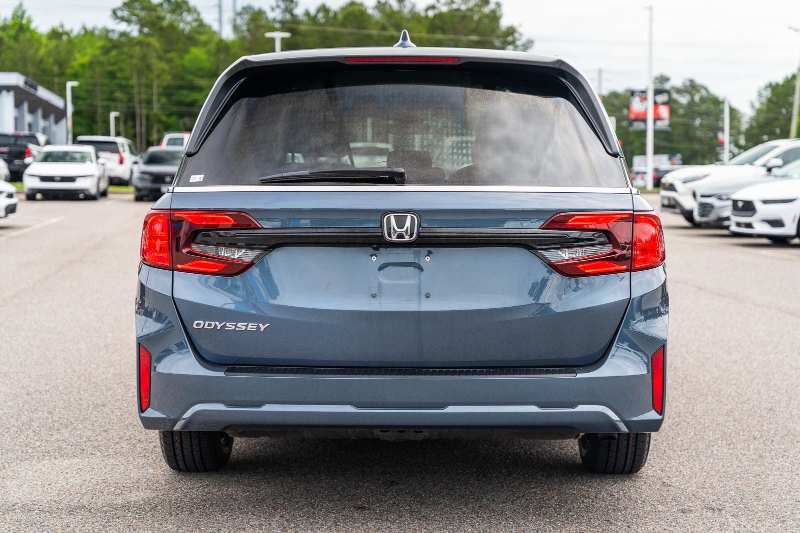 2025 Honda Odyssey EX-L - Photo 6