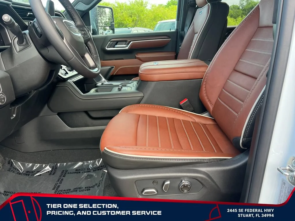 New 2026 Glacier White Tricoat GMC Denali Ultimate image 9