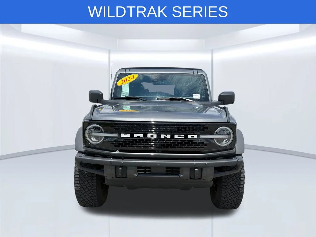 Used 2024 Gray Ford Wildtrak image 28