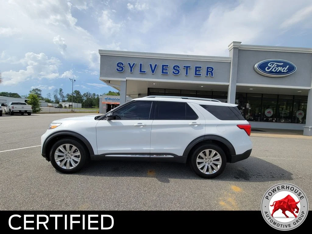 Used 2020 White Ford Limited image 3