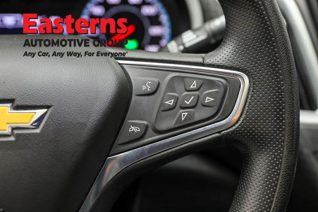 Used 2024 Gray Chevrolet LT image 16