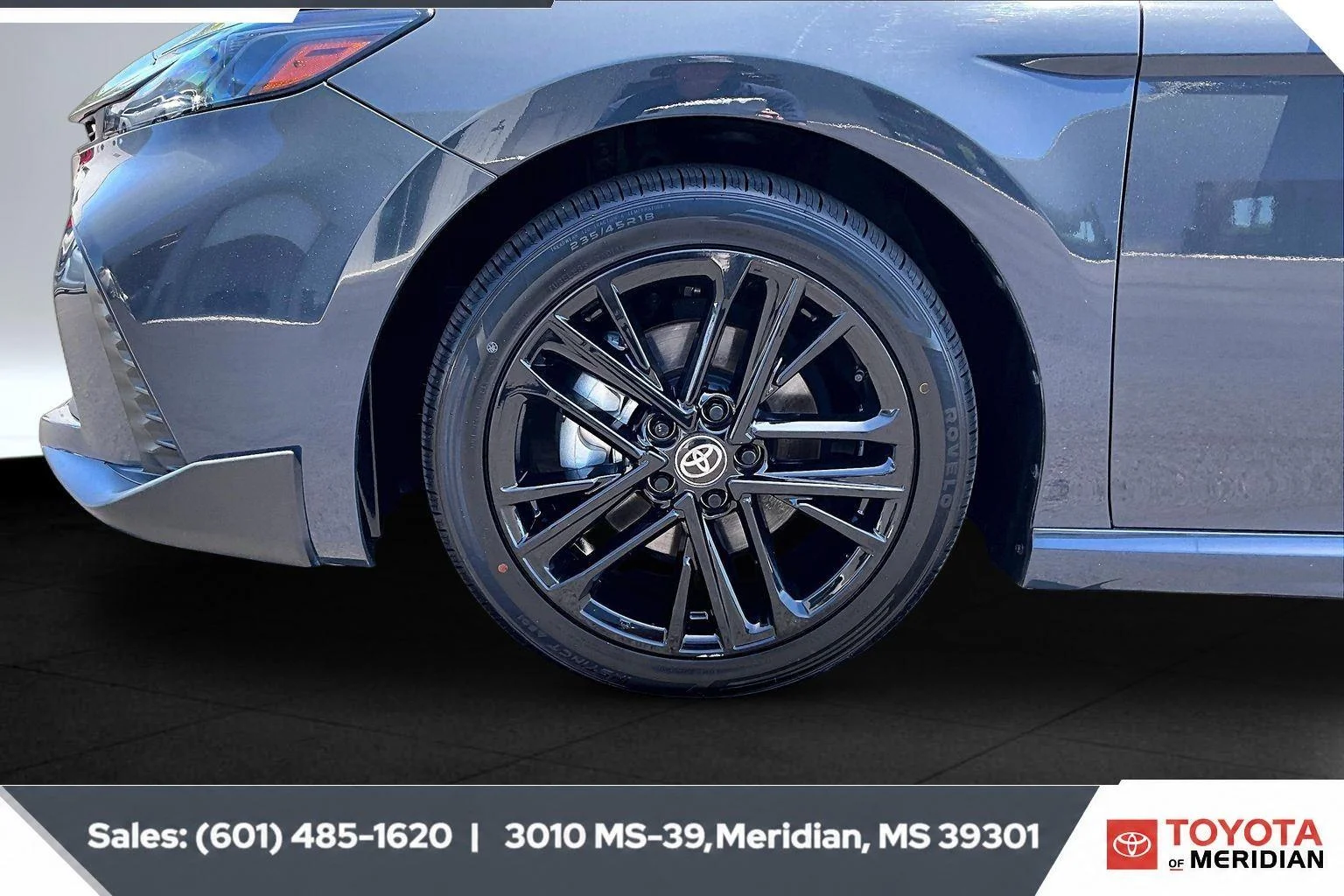 Used 2025 Underground Toyota SE image 7