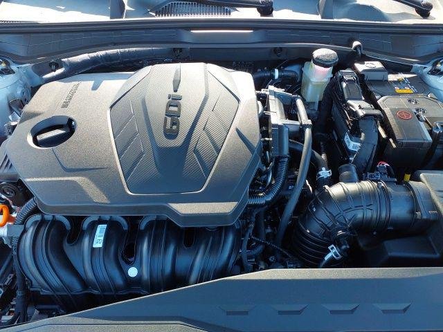 New 2026 Silver Hyundai SEL Sport image 15