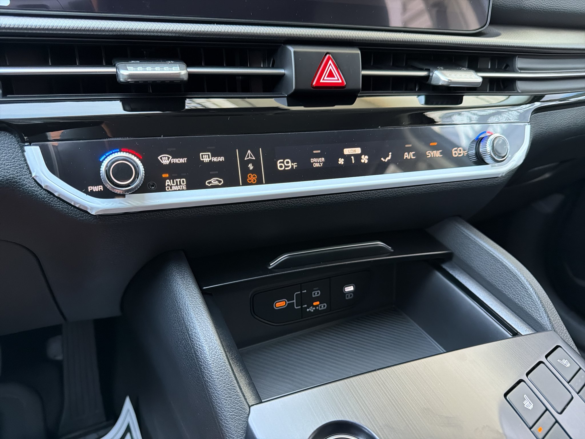 New 2027 Heritage Blue Kia S image 22