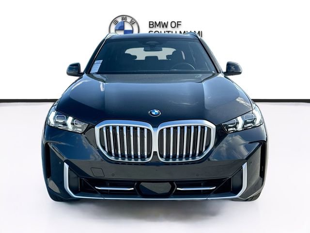 New 2026 Black BMW sDrive40i image 2