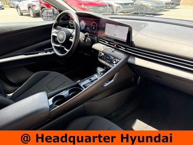 Used 2024 Silver Hyundai SEL image 8