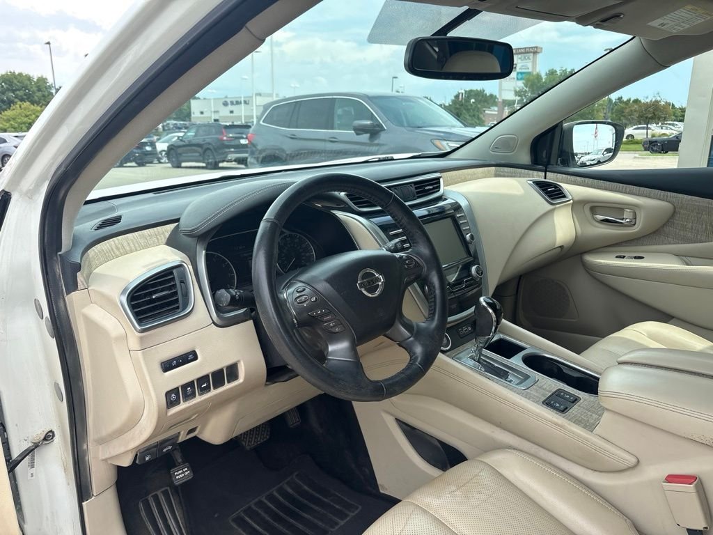 Used 2019 Pearl White Tricoat Nissan SL image 11