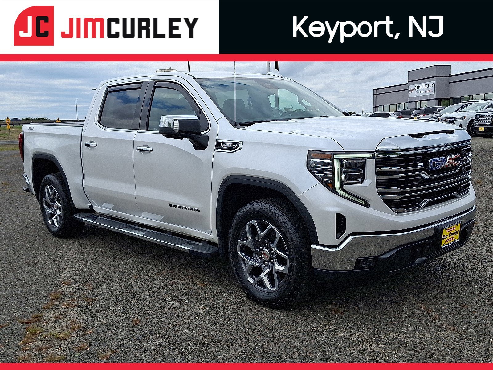 2023 GMC Sierra 4WD Crew Cab Short Box SLT's photo