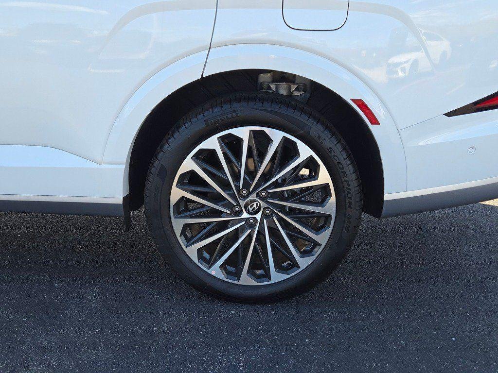 New 2026 White Hyundai Calligraphy AWD image 17