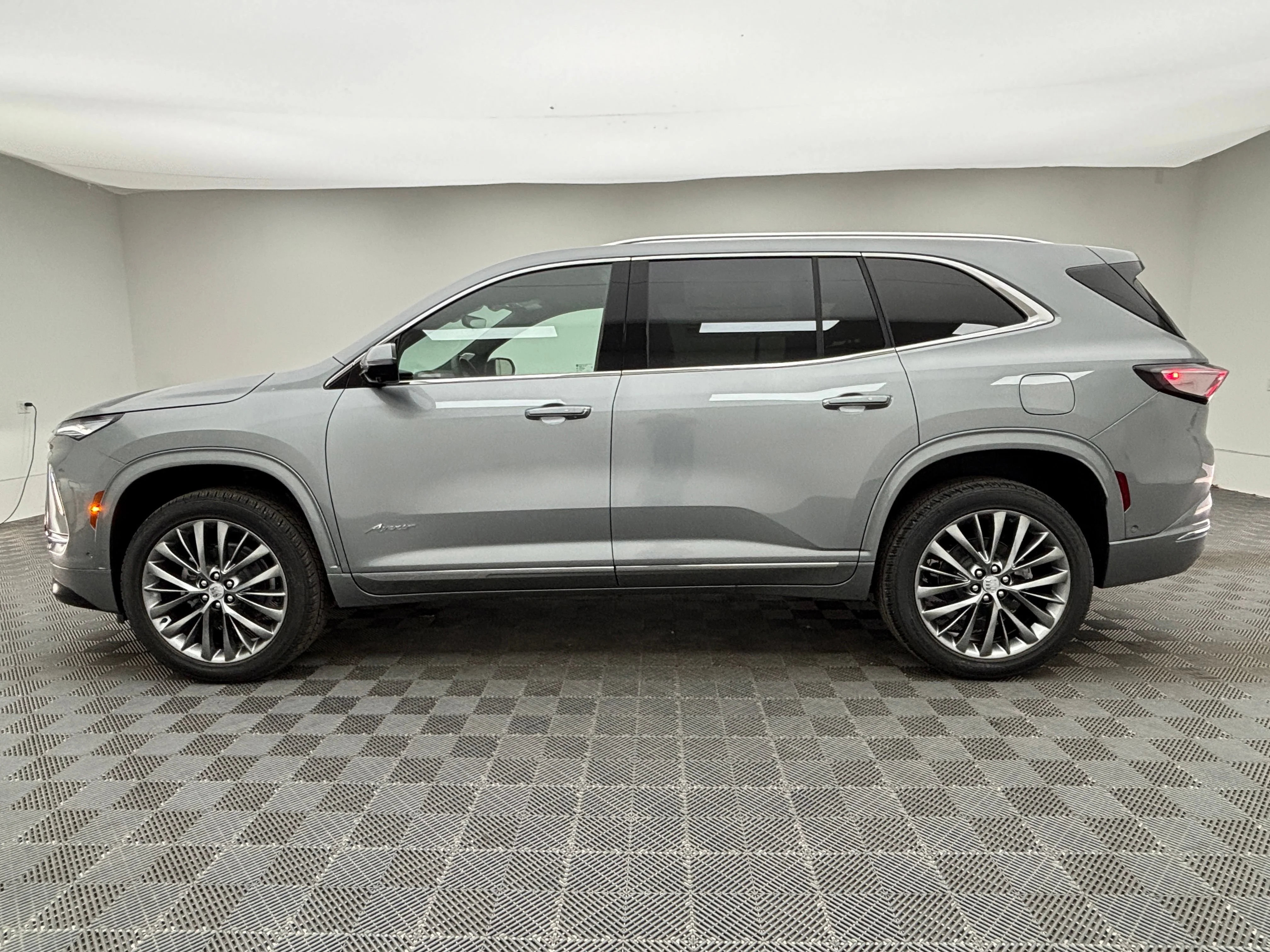 2026 Buick Enclave Avenir - Photo 17
