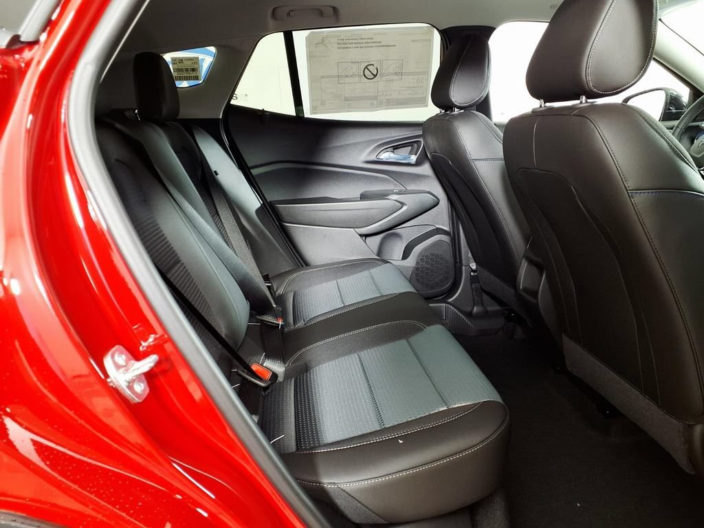 2026 Chevrolet Trax LT - Photo 10