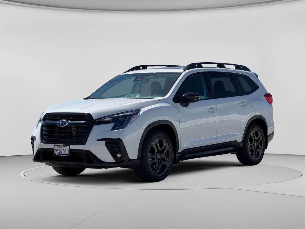 Used 2025 Crystal White Pearl Subaru Onyx Edition image 7