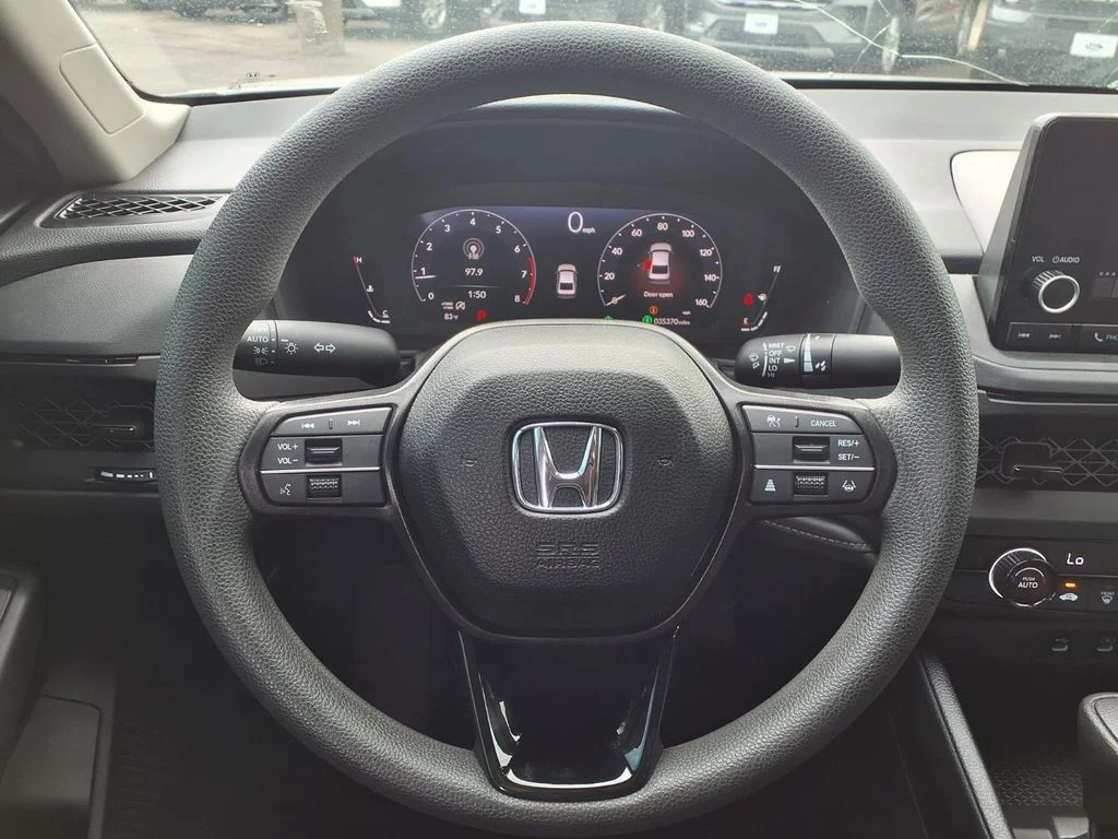 Used 2025 White Honda LX image 10
