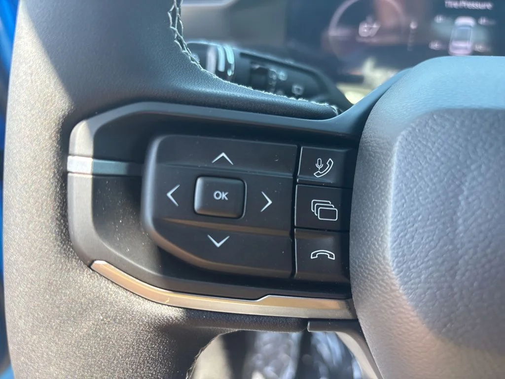 New 2026 Hydro Blue Pearl-Coat Exterior Paint Jeep Laredo image 17