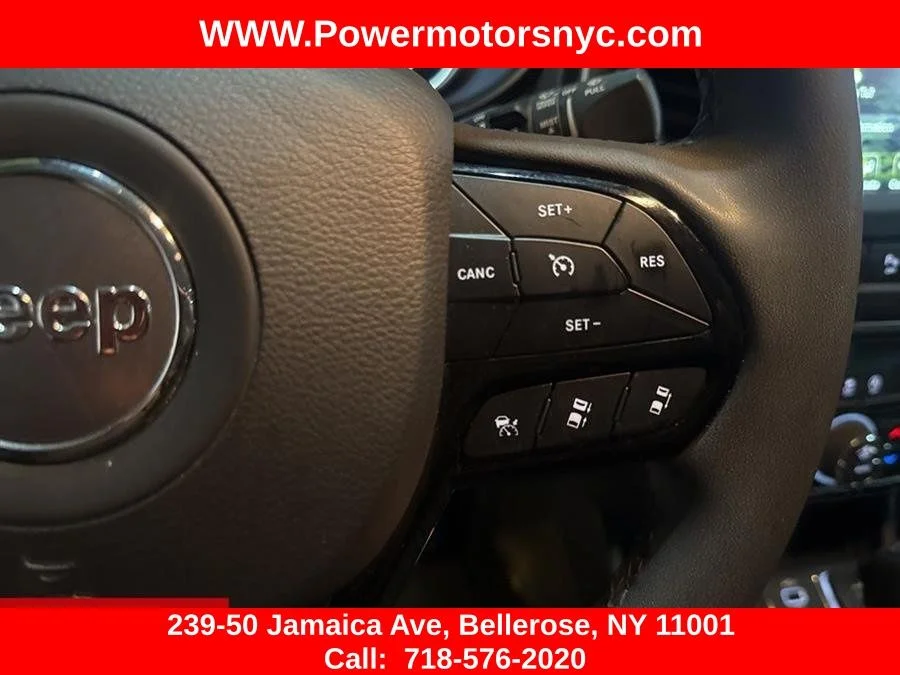 Used 2023 White Jeep Altitude image 38