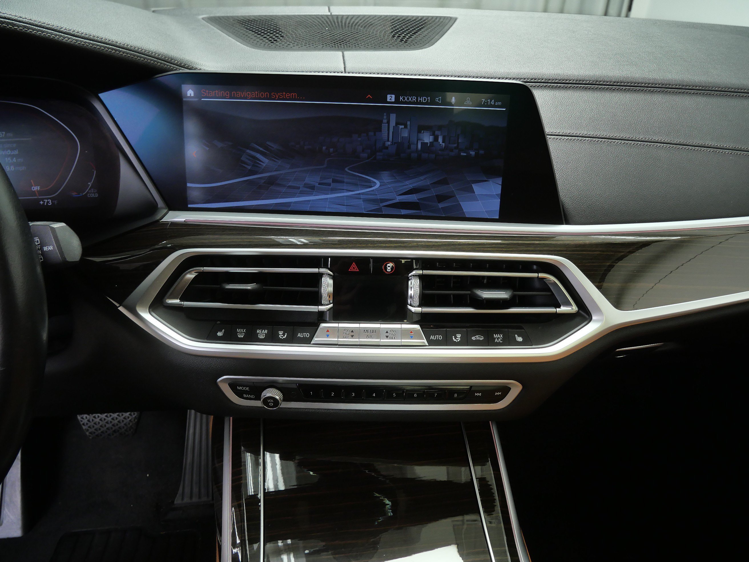 Used 2019 Alpine White BMW xDrive40i image 19