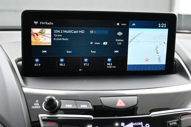 Used 2025 White Acura Technology Package image 35