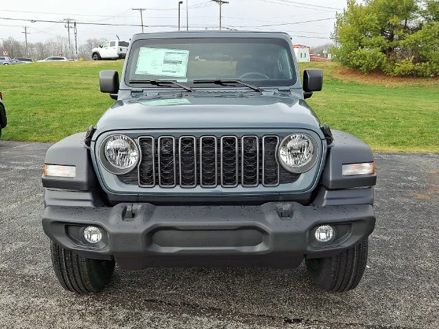 New 2026 Anvil Clear-Coat Exterior Paint Jeep Sport image 2