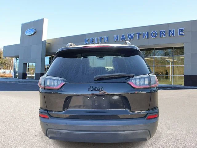 Certified Used 2019 Diamond Black Jeep Latitude Plus image 6
