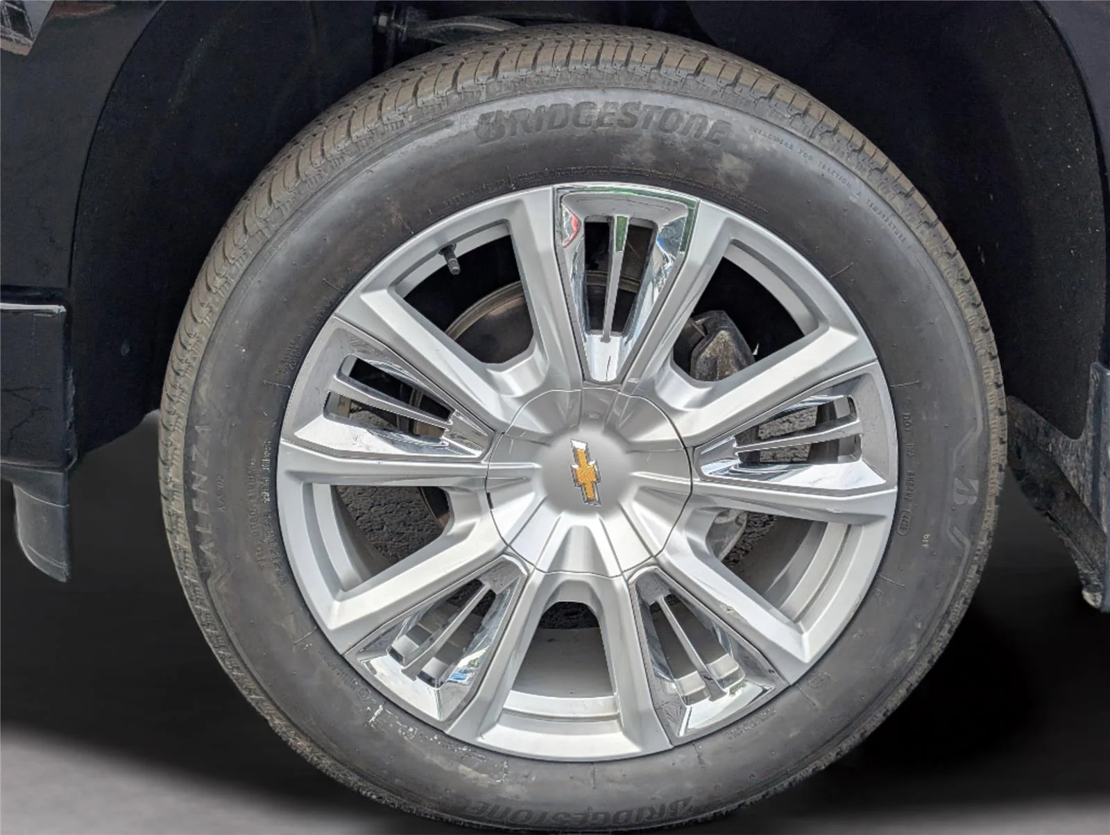 Used 2024 Black Chevrolet High Country image 39