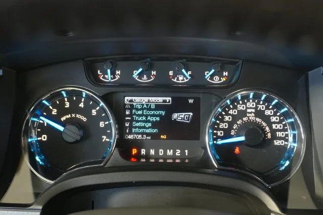 Used 2014 Ingot Silver Metallic Ford XLT image 14