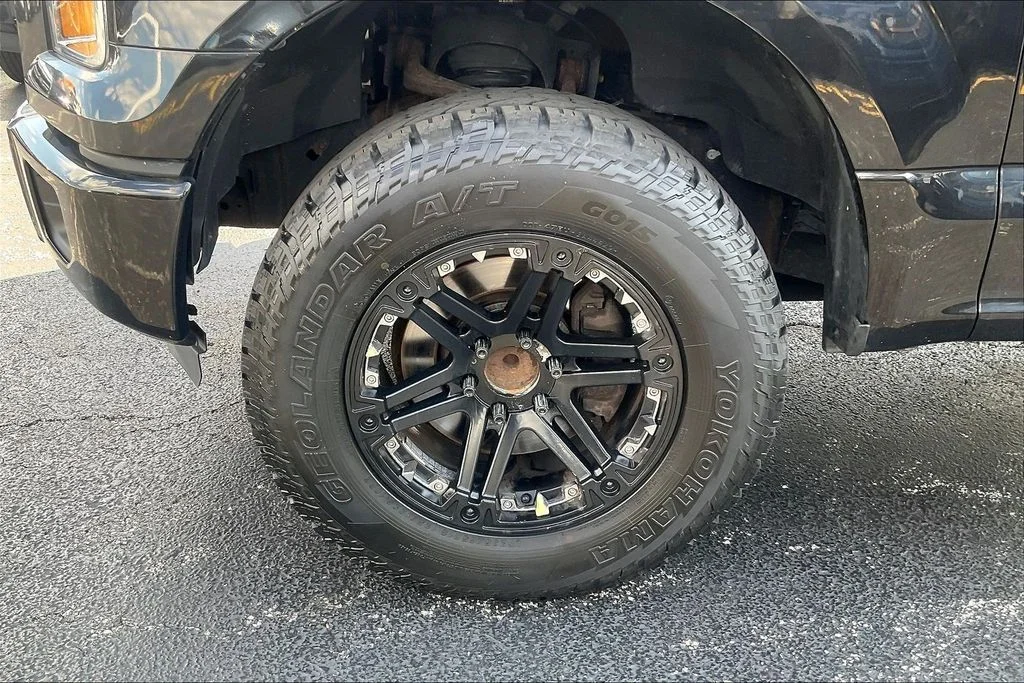 Used 2015 Black Ford XL image 8