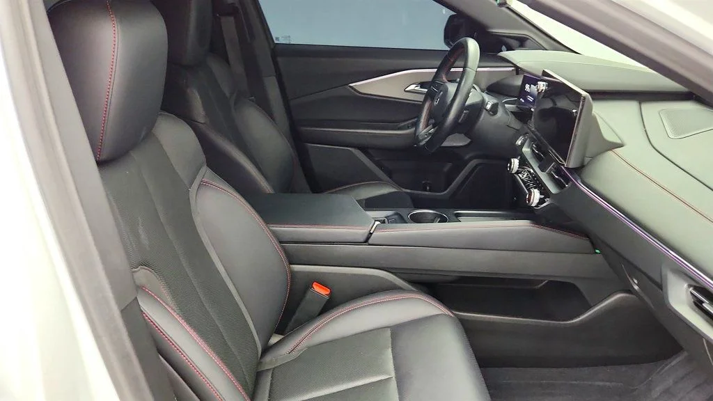 Used 2024 Snowfall Pearl Acura RWD w/A-Spec Package image 21