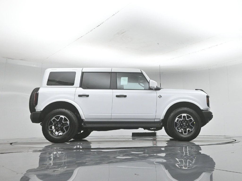 New 2026 Oxford White Ford Outer Banks image 47