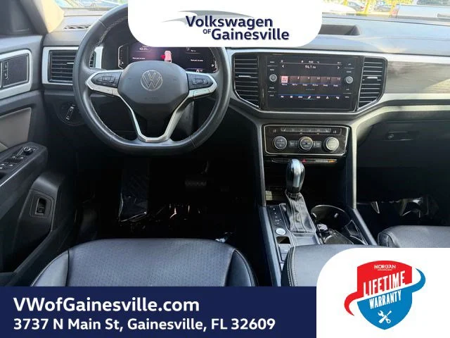 Used 2023 Pure White Volkswagen 3.6L V6 SE w/Technology image 14