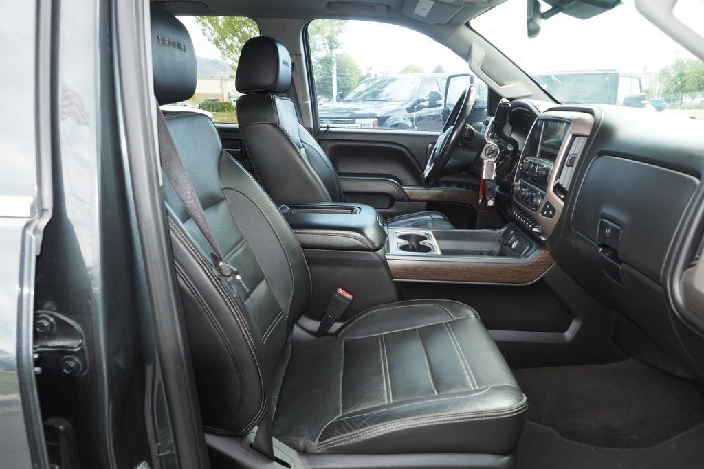 Used 2017 Gray GMC Denali image 20