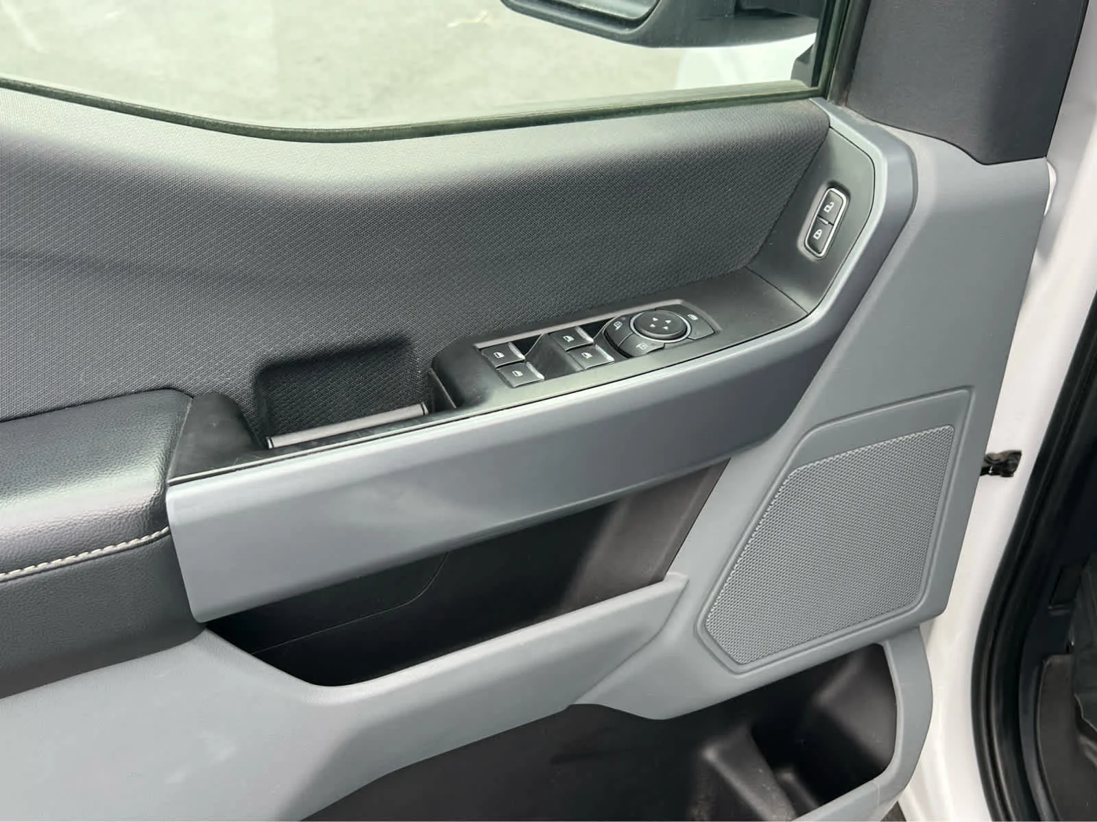 Certified Used 2022 Oxford White Clearcoat Ford XLT image 31