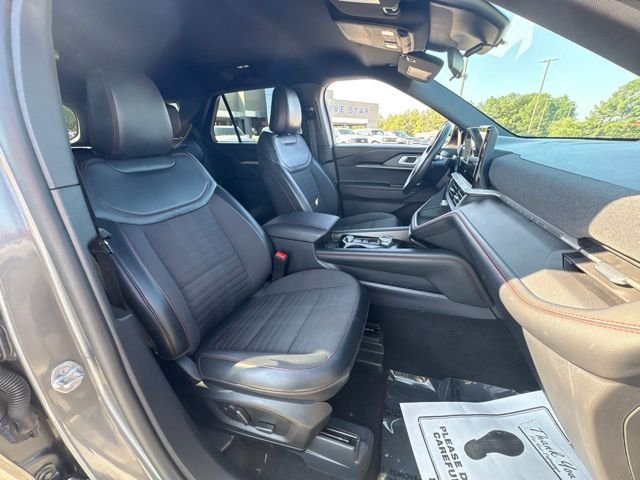 Used 2025 Gray Ford ST-Line image 21