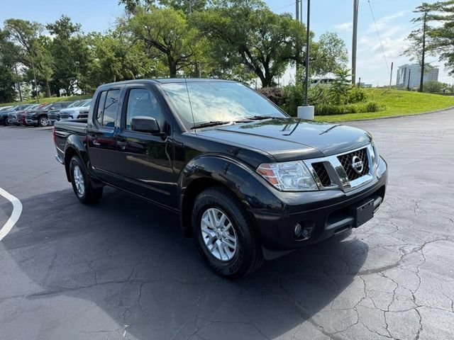 Used 2020 Black Nissan Crew Cab SV 4x2 image 8