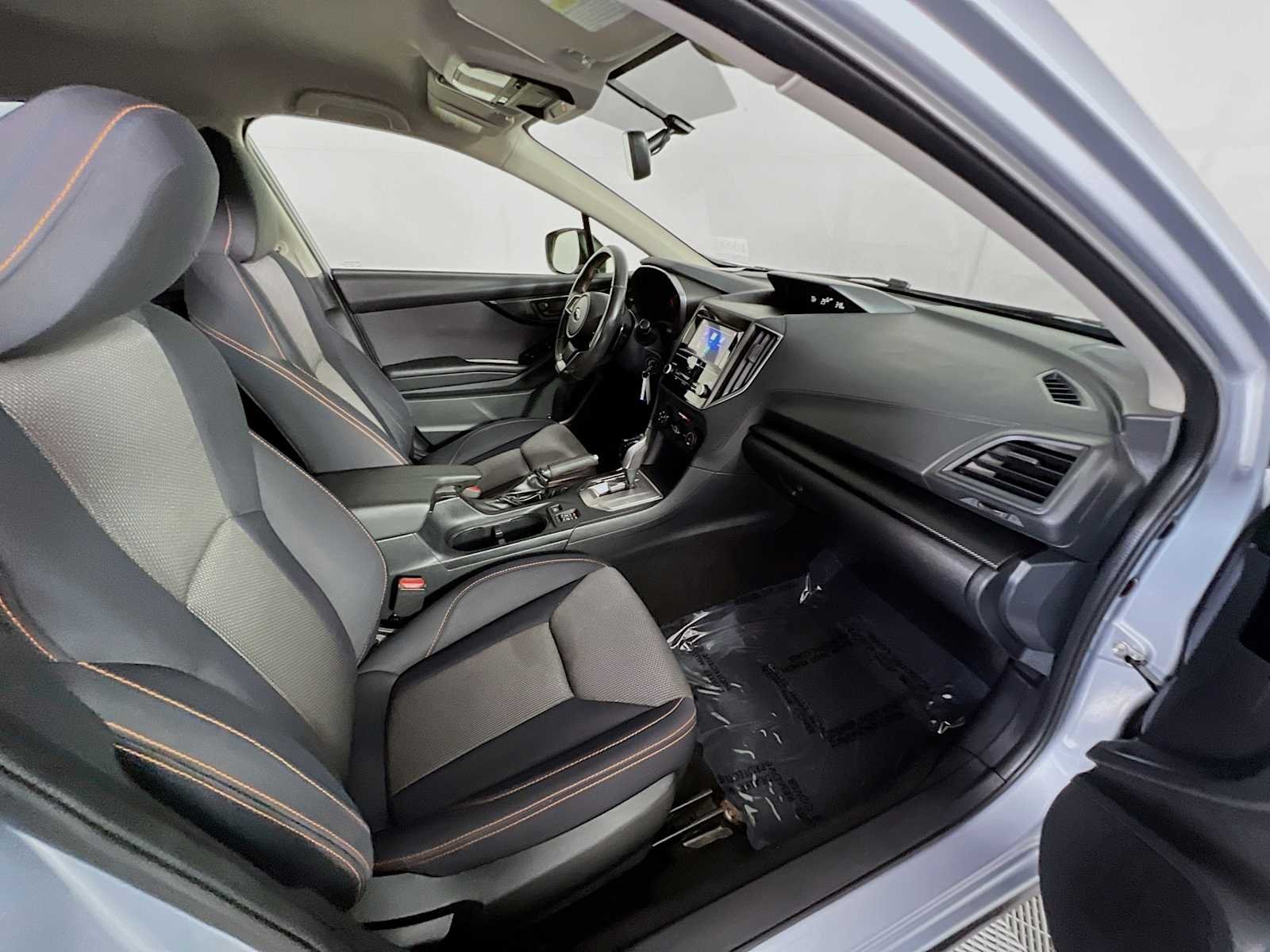 Used 2018 Ice Silver Metallic Subaru Premium image 28