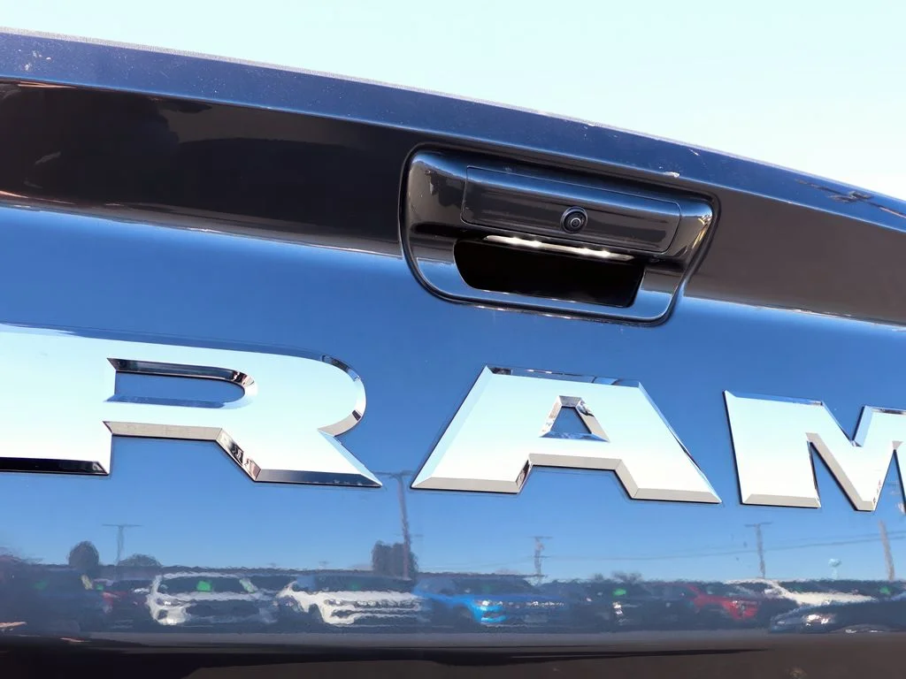 2025 RAM Ram 3500 Pickup Laramie - Photo 33