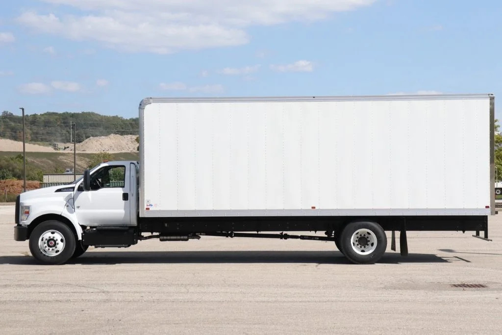 New 2026 White Ford Box Truck image 4
