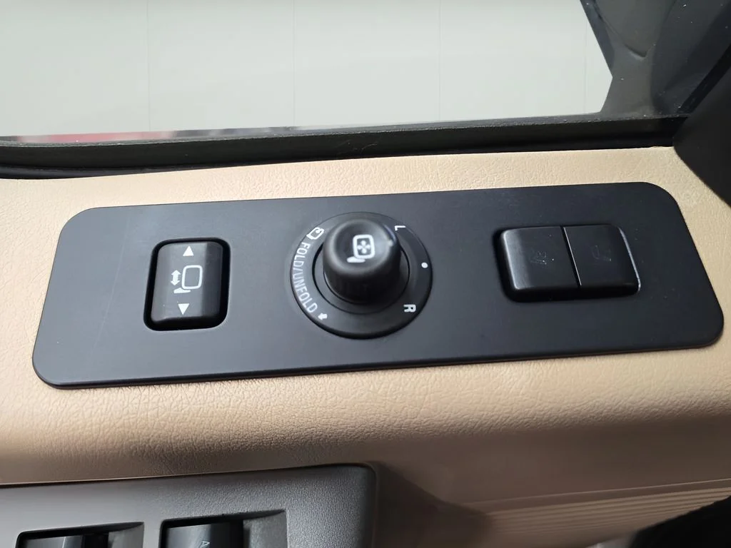 Used 2016 White Ford LARIAT image 18