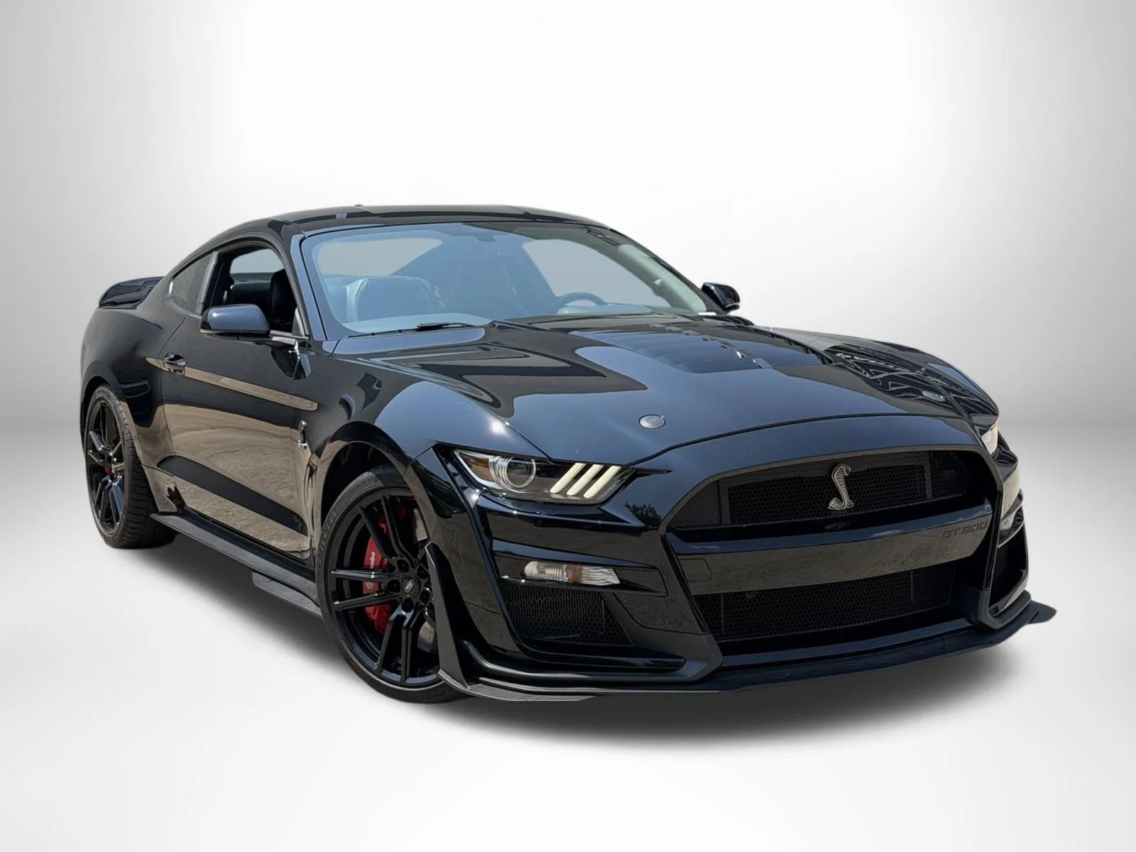 Used 2020 Shadow Black Ford Shelby GT500 image 1