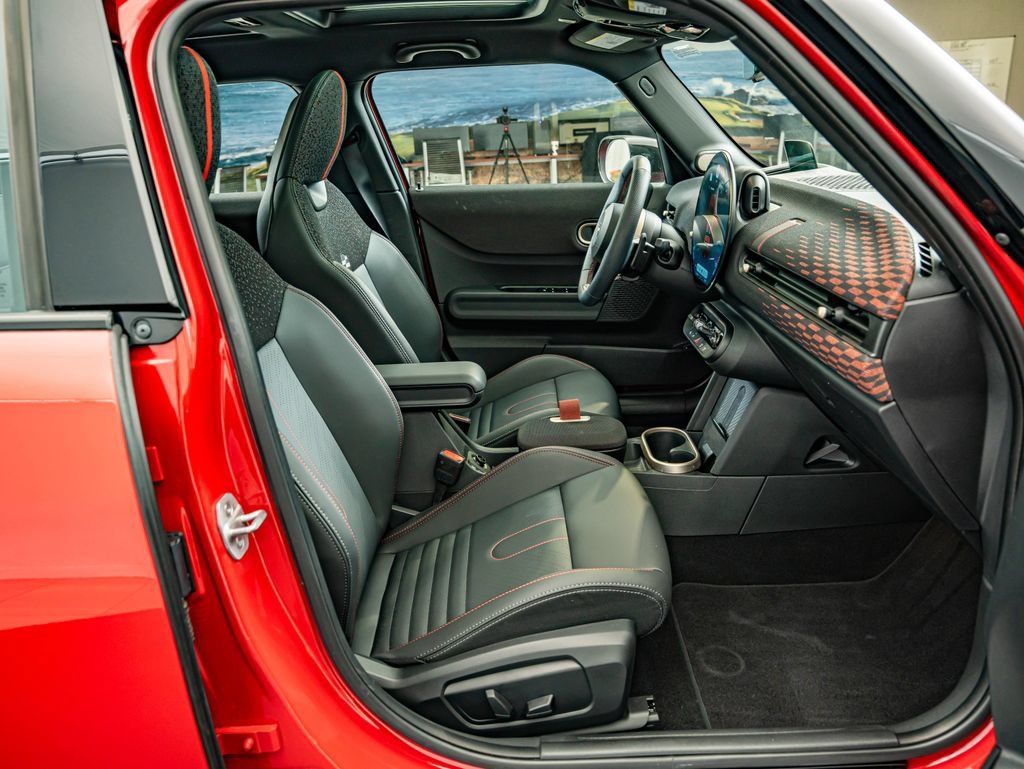 Used 2025 Chili Red Ii MINI Cooper S image 36