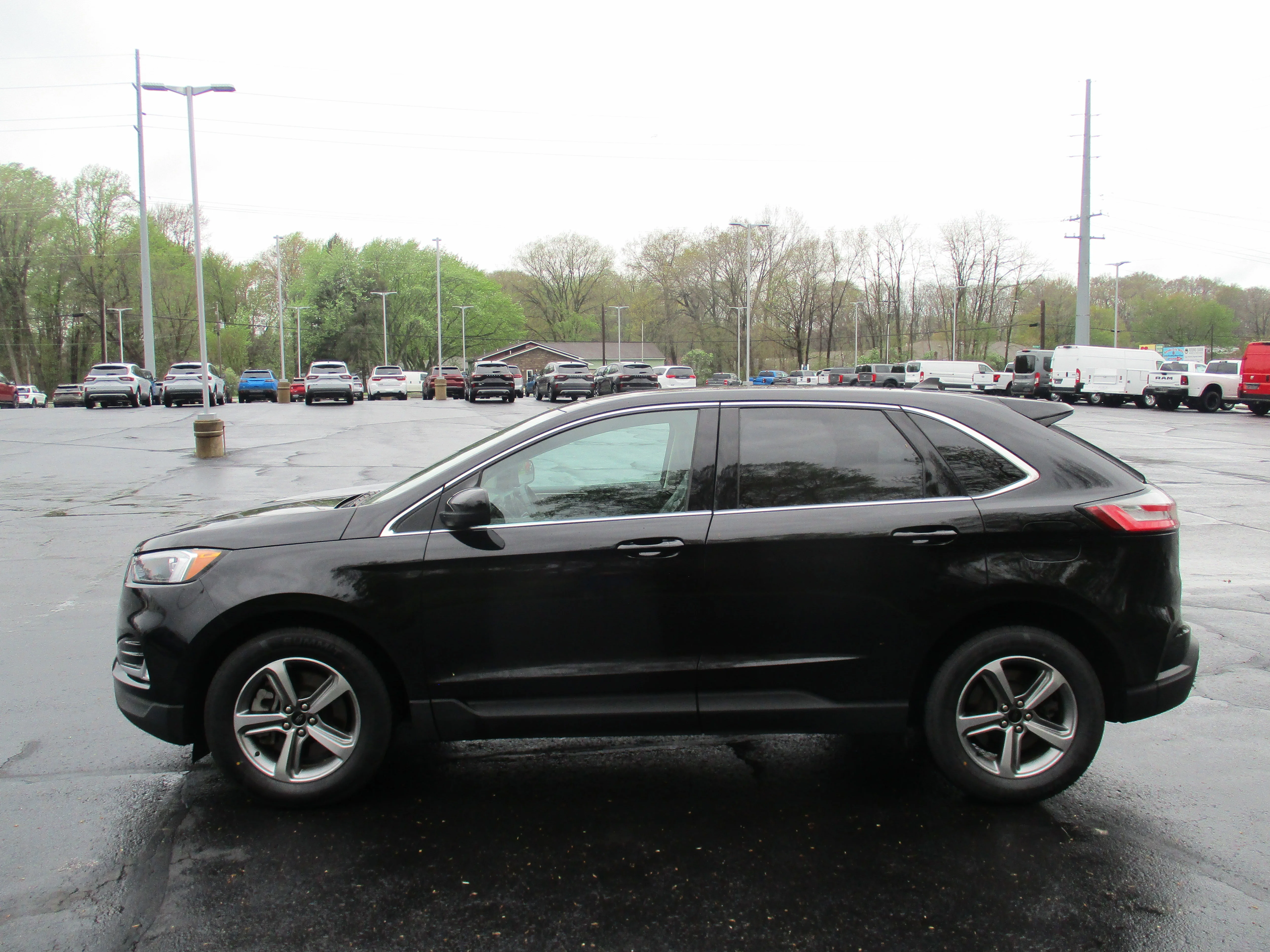 Used 2023 Agate Black Metallic Ford SEL image 56