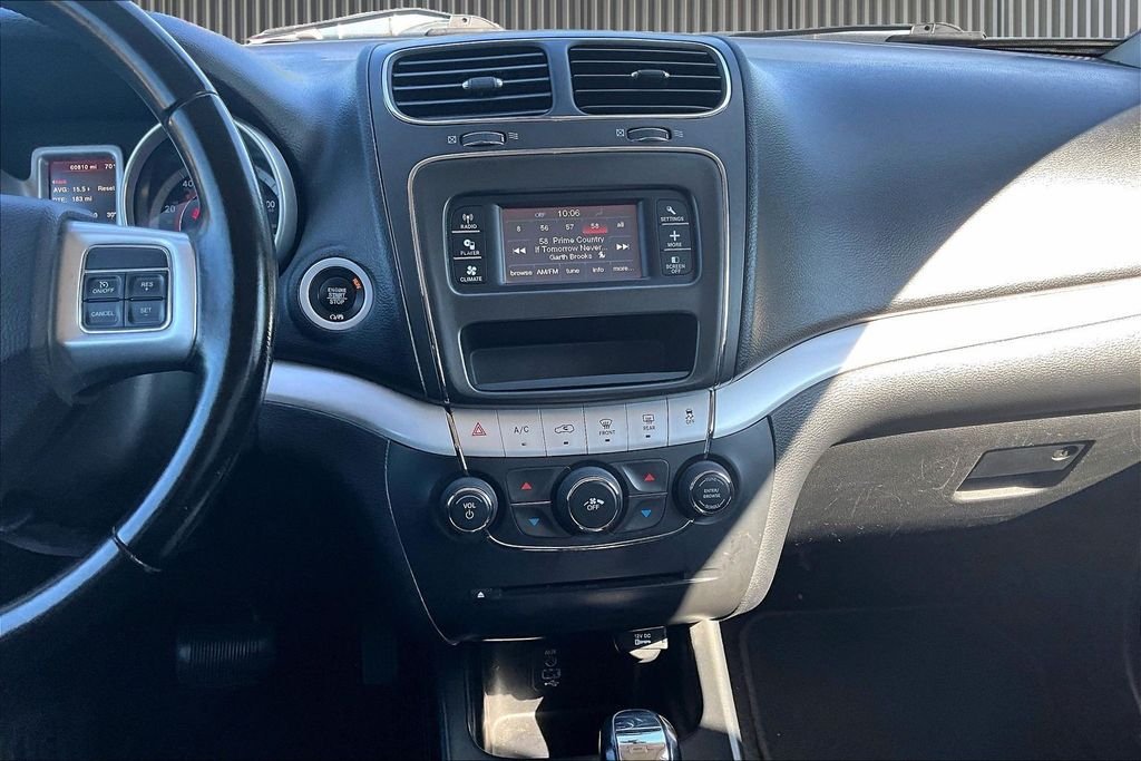 Used 2020 Red Dodge SE image 7