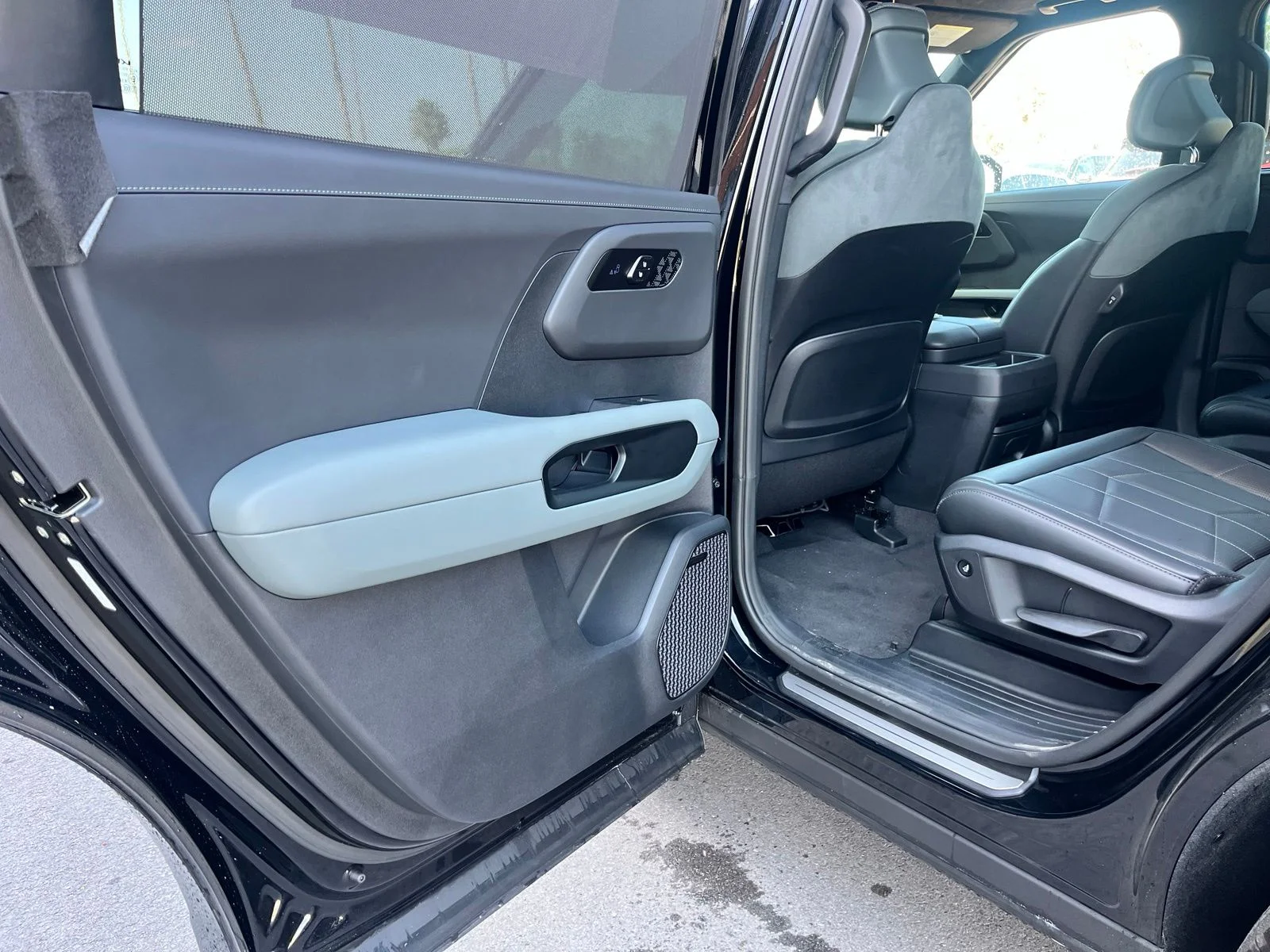 New 2027 Black Kia X-Line SX Prestige image 17
