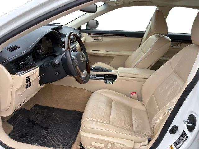 Certified Used 2015 White Lexus NA image 11