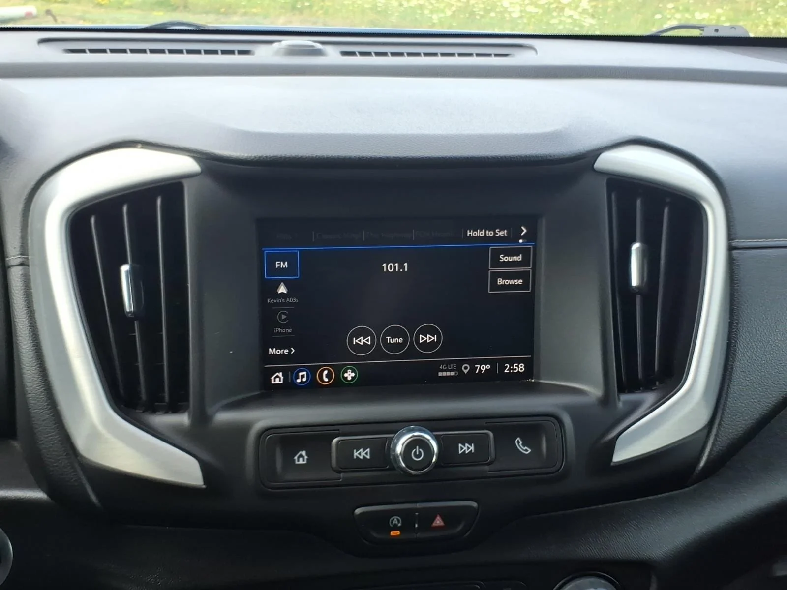 Used 2024 Downpour Metallic GMC SLE image 20