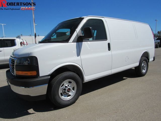 2026 GMC Savana 2500's photo