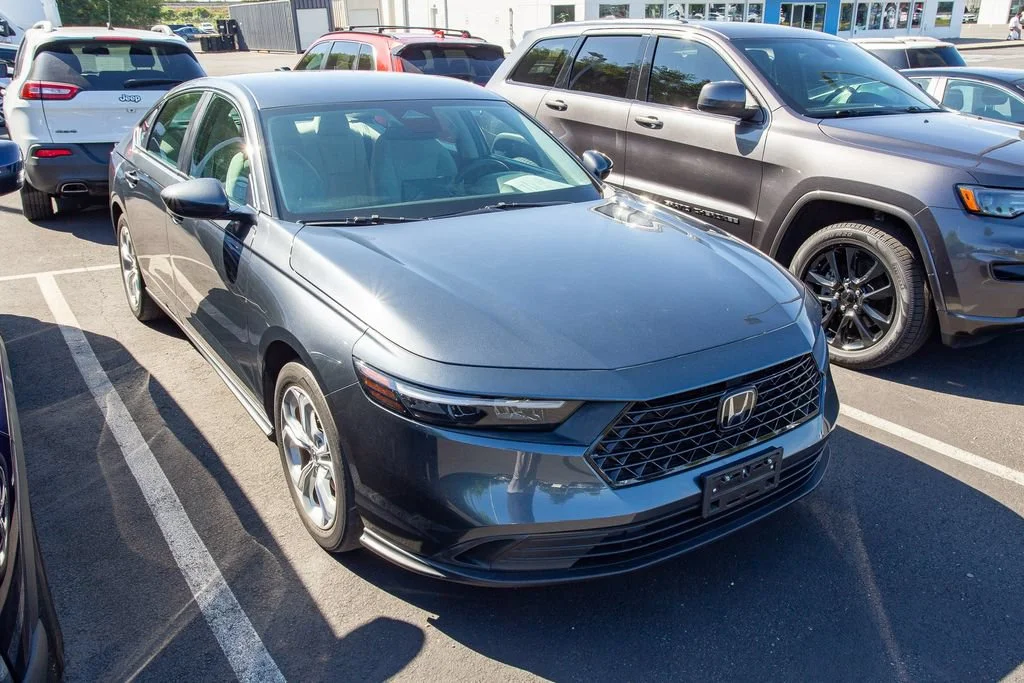 2023 Honda Accord LX - Photo 7