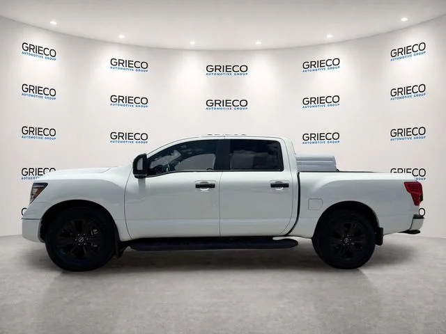 Used 2024 Glacier White Nissan SV image 4