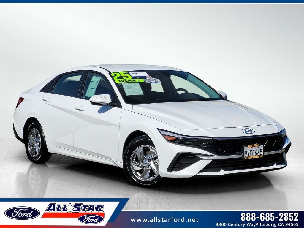 2025 Hyundai Elantra 2.0 SE IVT's photo