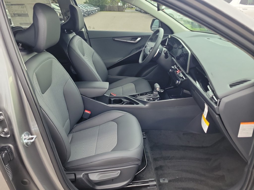 New 2026 Steel Gray Kia EX image 7